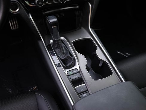 Used 2022 Honda Accord Sport image 12