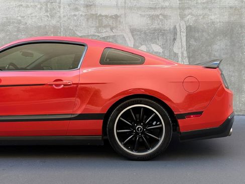 Used 2012 Ford Mustang Boss 302 w/ Boss 302 Accessory Pkg image 11