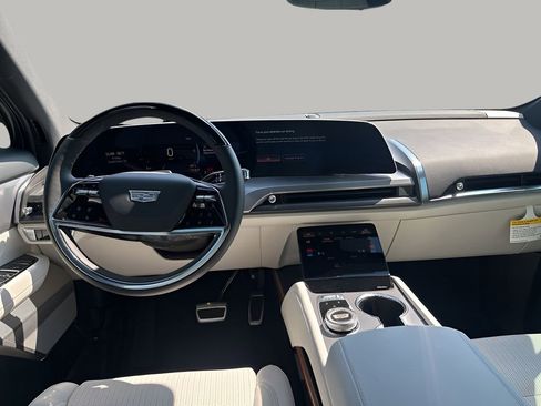 New 2026 Cadillac Vistiq Luxury image 21