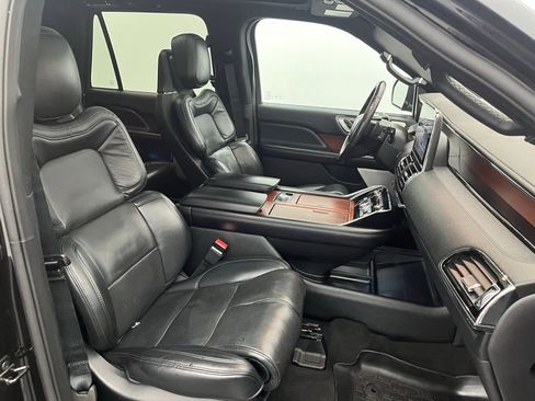 Used 2020 Lincoln Navigator Reserve w/ Equipment Group 208A Reserve image 29