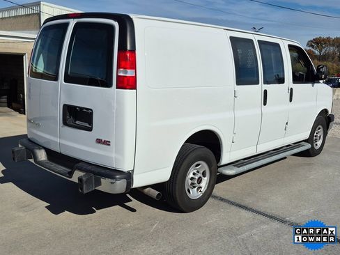 Used 2024 GMC Savana 2500 w/ Driver Convenience Package image 5