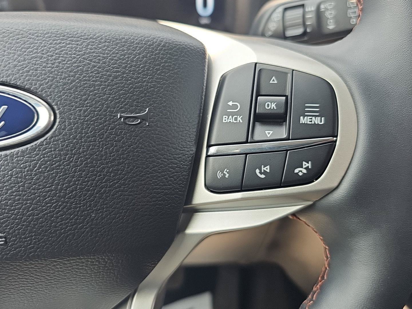 Used 2026 Ford Explorer Active RWD image 19
