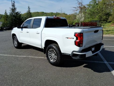 Certified 2024 Chevrolet Colorado LT w/ LT Convenience Package II AWD/4WD image 7