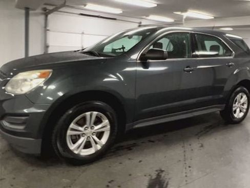 Used 2017 Chevrolet Equinox LS FWD image 4