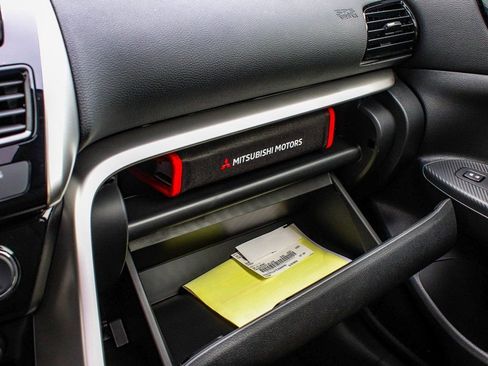 New 2026 Mitsubishi Eclipse Cross SE image 19