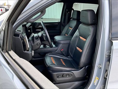 Used 2024 GMC Sierra 1500 AT4 w/ Technology Package AWD/4WD image 30
