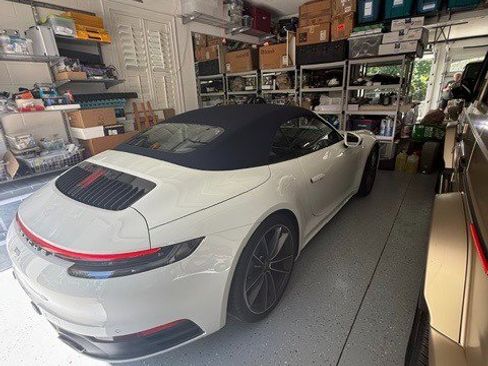 Used 2022 Porsche 911 Carrera image 5