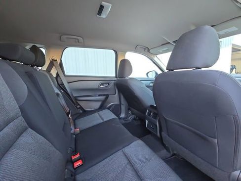 Used 2025 Nissan Rogue SV AWD/4WD image 27