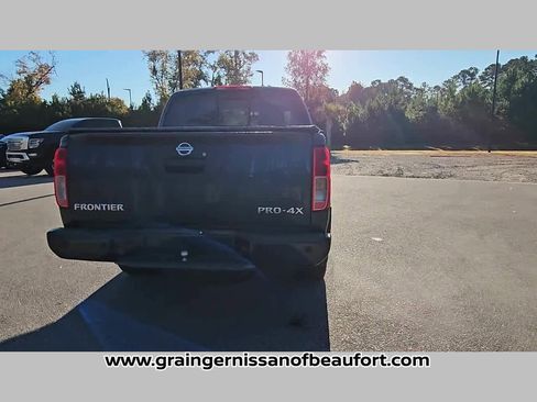 Used 2019 Nissan Frontier PRO-4X image 28
