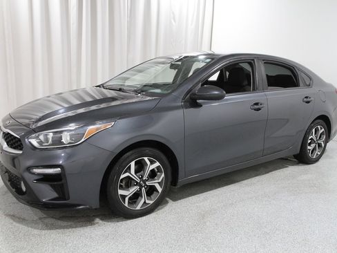 Used 2020 Kia Forte LXS image 3
