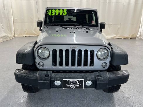 Used 2018 Jeep Wrangler Unlimited Sport S AWD/4WD image 2