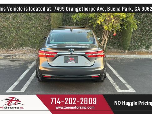 Used 2013 Toyota Avalon Limited w/ Technology Pkg FWD image 8