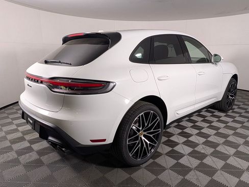 New 2026 Porsche Macan image 7