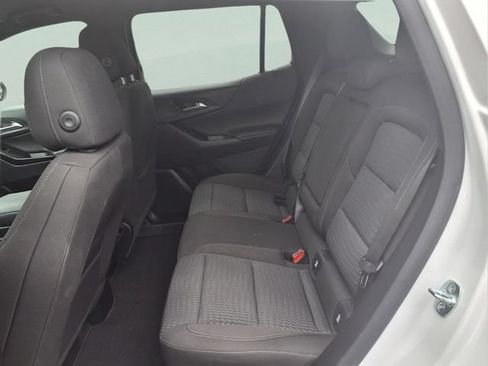Used 2026 Chevrolet Equinox LT FWD image 8