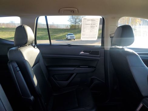 Used 2019 Volkswagen Atlas SE image 32