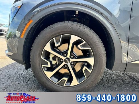 Used 2023 Kia Sportage EX AWD/4WD image 6