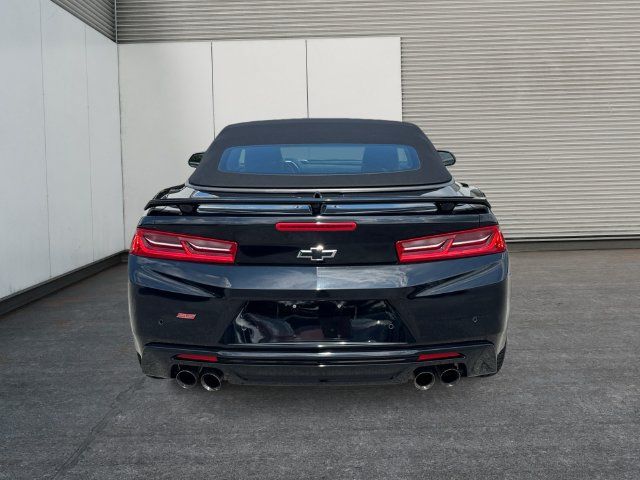 Used 2017 Chevrolet Camaro SS RWD image 4