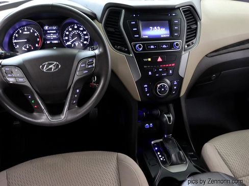 Used 2017 Hyundai Santa Fe Sport image 17