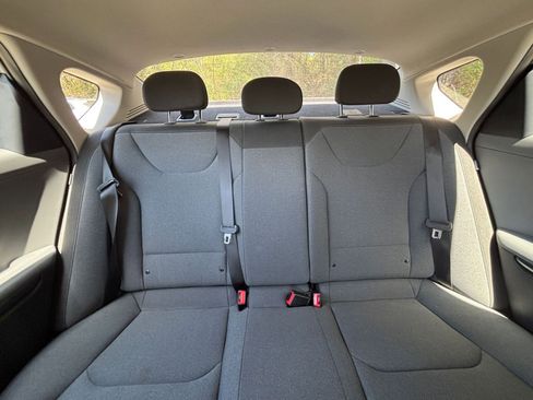 Used 2025 Kia K4 LXS FWD image 39