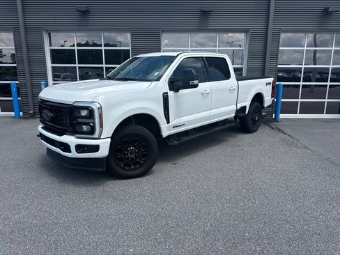 Used 2025 Ford F250 Lariat w/ Lariat Ultimate Package AWD/4WD image 1