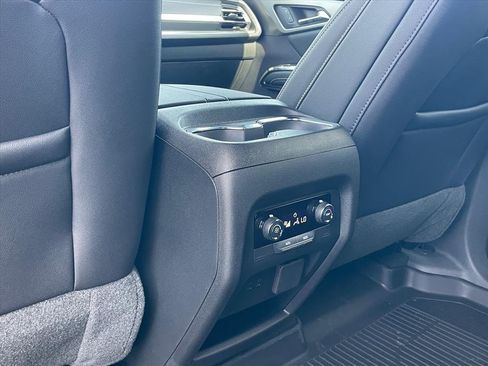 New 2026 Chevrolet Traverse LT w/ Enhanced Driving Package FWD image 23