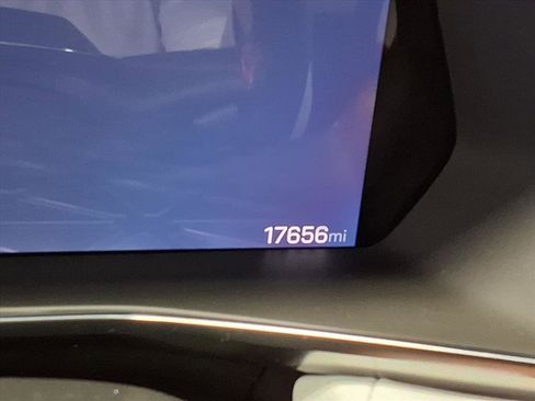 Used 2024 GMC Canyon AT4X image 28