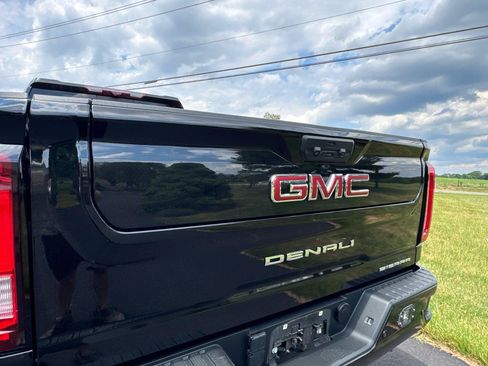 Used 2020 GMC Sierra 3500 Denali w/ Denali Ultimate Package AWD/4WD image 33