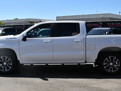 Used 2025 Chevrolet Silverado 1500 LT w/ LPO, Dark Essentials Package