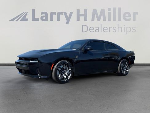 New 2026 Dodge Charger Scat Pack w/ Blacktop Package AWD/4WD image 2