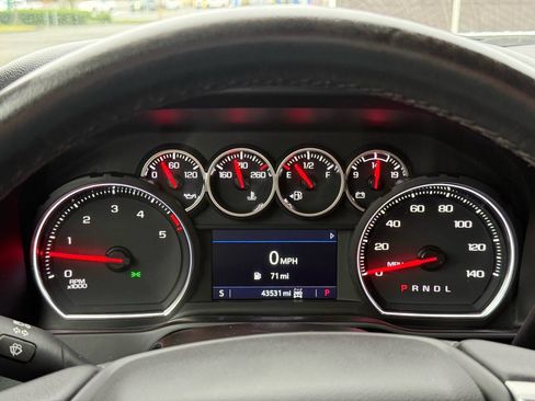 Used 2021 Chevrolet Silverado 2500 LT w/ Convenience Package image 17