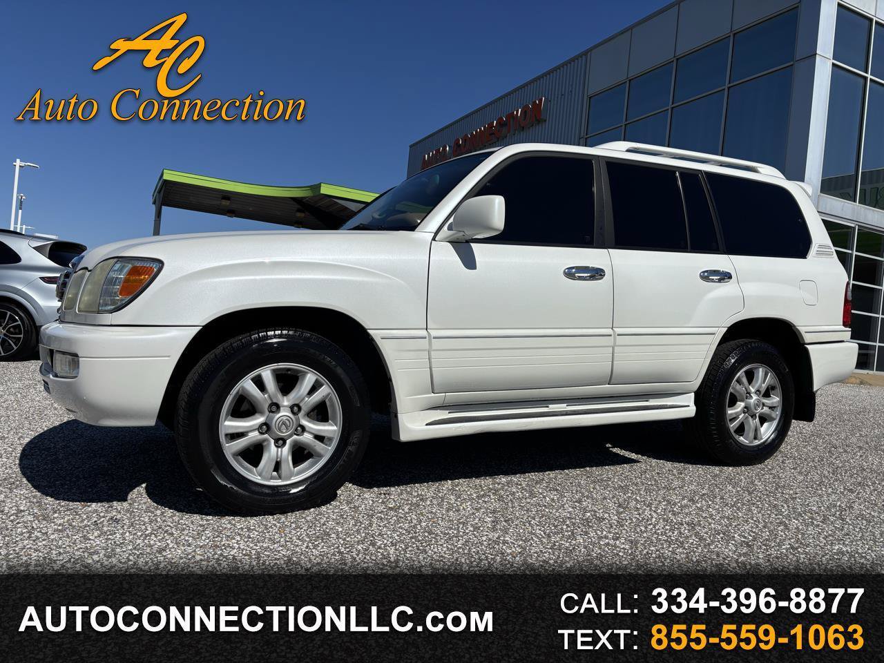 Used 2004 Lexus LX 470 4WD w/ Preferred Accessory Pkg image 1