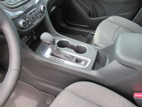 Used 2023 Chevrolet Equinox LT FWD image 17