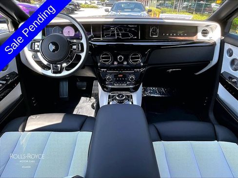 New 2027 Rolls-Royce Phantom Extended Wheelbase RWD image 5