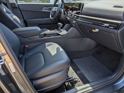 New 2026 Kia Sportage EX FWD image 25