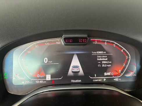 Used 2022 BMW 740i w/ Luxury Rear Seating Package RWD image 16