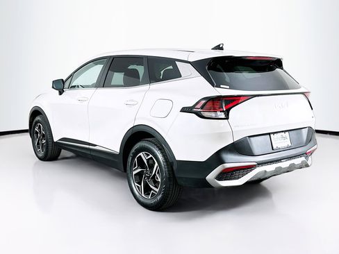 Used 2025 Kia Sportage LX image 5
