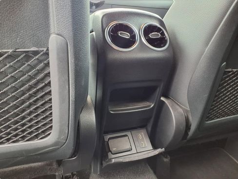 Used 2025 Mercedes-Benz GLA 250 image 24