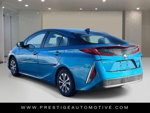 Used 2021 Toyota Prius Prime Limited image 3