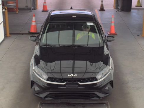 Used 2023 Kia Forte LXS FWD image 2