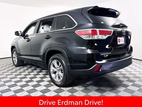 Certified 2016 Toyota Highlander Plus FWD image 21