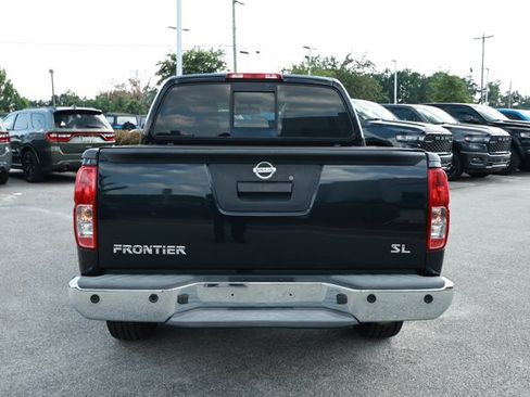 Used 2019 Nissan Frontier SL RWD image 7