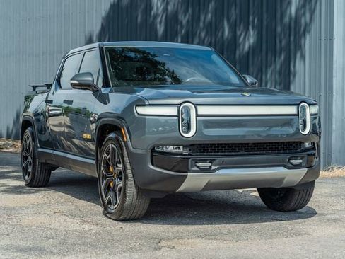 Used 2022 Rivian R1T Launch Edition image 8