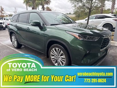 Used 2023 Toyota Highlander Platinum