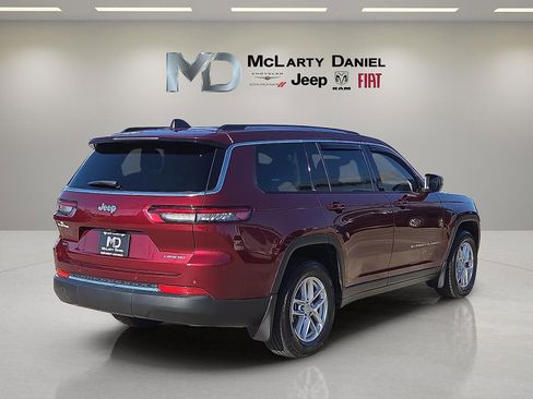 Used 2022 Jeep Grand Cherokee L Laredo w/ Luxury Tech Group I image 5