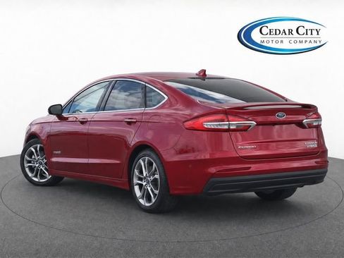 Certified 2019 Ford Fusion Titanium FWD image 3