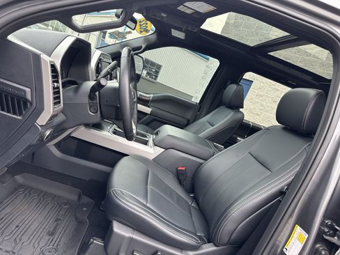 Used 2022 Ford F350 Lariat w/ Lariat Ultimate Package AWD/4WD image 9