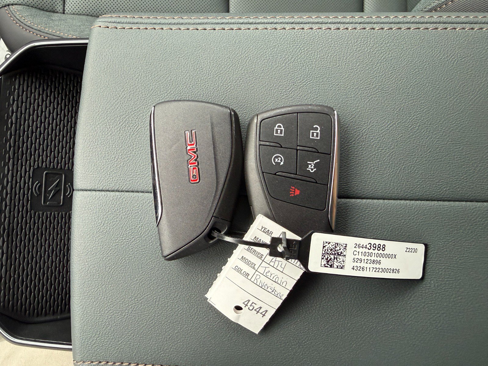 New 2027 GMC Terrain AT4 AWD/4WD image 36