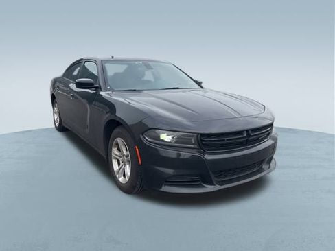 Used 2023 Dodge Charger SXT image 4
