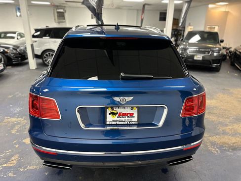 Used 2018 Bentley Bentayga image 8