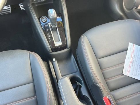 Used 2020 Nissan Kicks SR w/ SR Premium Package image 28